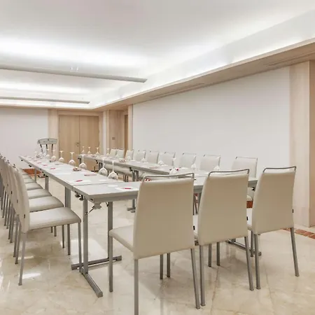 Hotel Nh Collection Palacio De Oquendo 4*