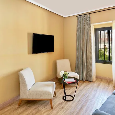 Nh Collection Palacio De Oquendo Caceres