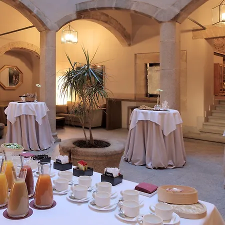 Nh Collection Palacio De Oquendo Caceres