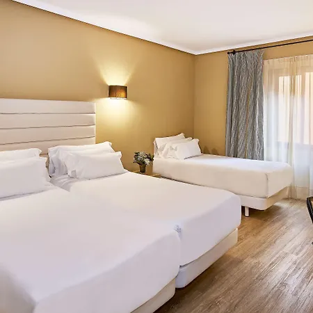 מלון Nh Collection Palacio De Oquendo 4*