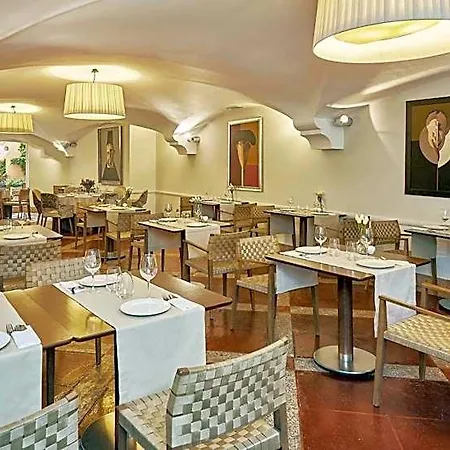 فندق Nh Collection Palacio De Oquendo 4*