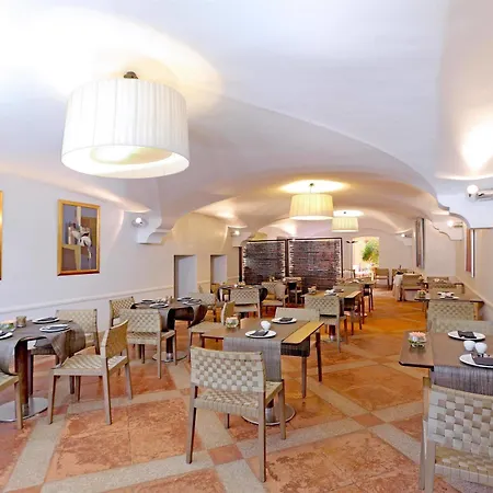 Nh Collection Palacio De Oquendo 4* Caces