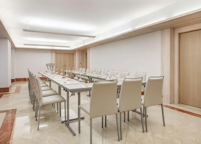 Hotel Nh Collection Palacio De Oquendo 4*