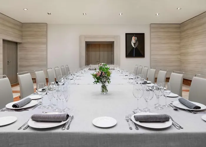 Nh Collection Palacio De Oquendo Caces