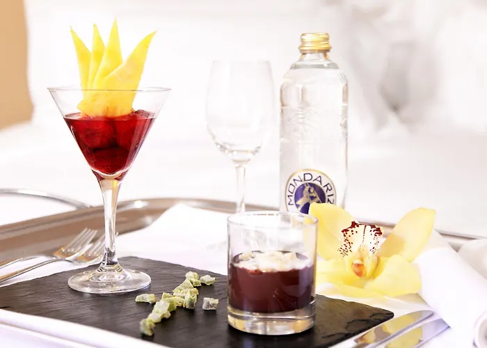 Nh Collection Palacio De Oquendo Касерес