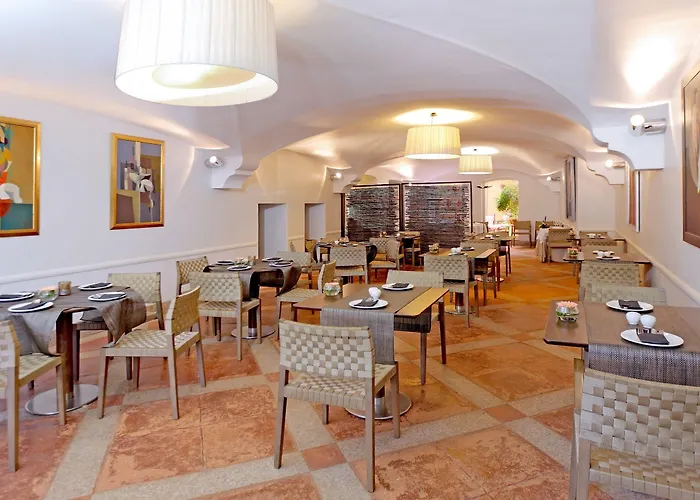 Hotel Nh Collection Palacio De Oquendo 4*