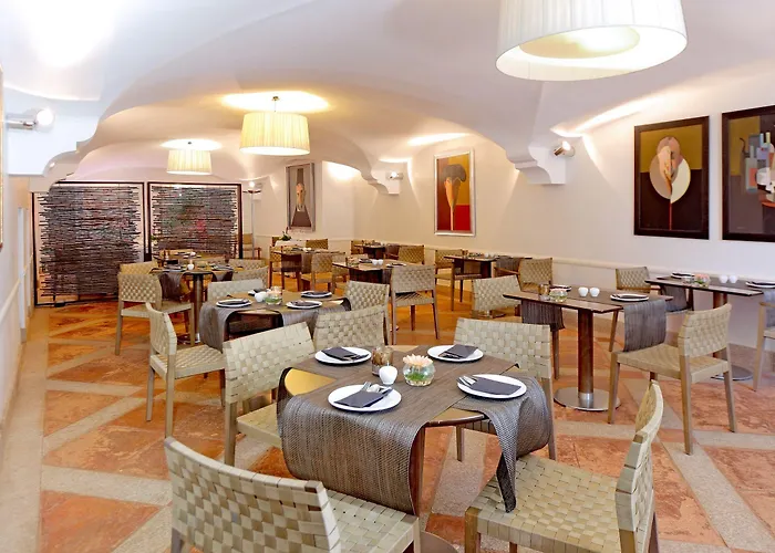 Nh Collection Palacio De Oquendo Caceres