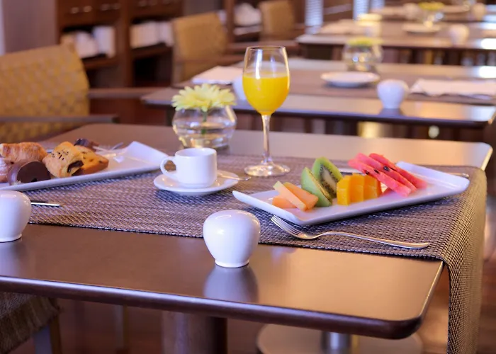 Nh Collection Palacio De Oquendo Hotel Caces