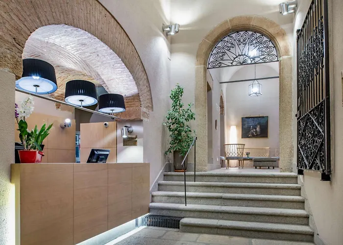 Nh Collection Palacio De Oquendo Касерес