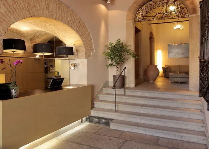 Отель Nh Collection Palacio De Oquendo Касерес